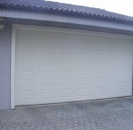 sekcionalna_brana_biela_kazeta_b_8507bddbe58460d3